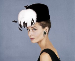 audrey-hepburn-feather-hat-big-clip-on-earrings-holly-golightly