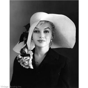 Marilyn straw sun hat with rose